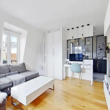 Cosy 2 Person - Near Eiffel Tower Apartment *