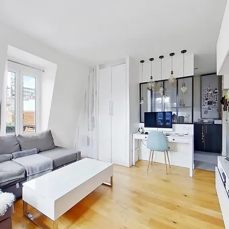 Cosy 2 Person - Near Eiffel Tower *