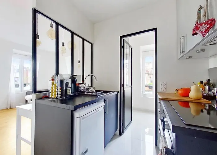 Διαμέρισμα Cosy 2 Person - Near Eiffel Tower *